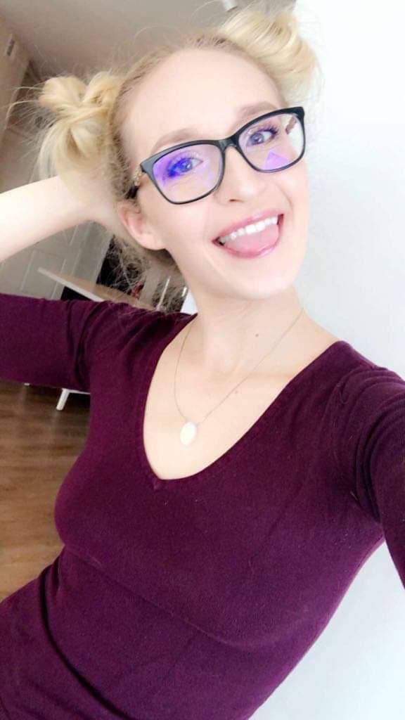 NO PAYMENT REQUIRED- SEXY SINGLE MOM AVAILABLE FOR MEET AND FUCK AS LONG AS YOU KNOW HOW TO USE YOUR DIVK🍆🍑💦