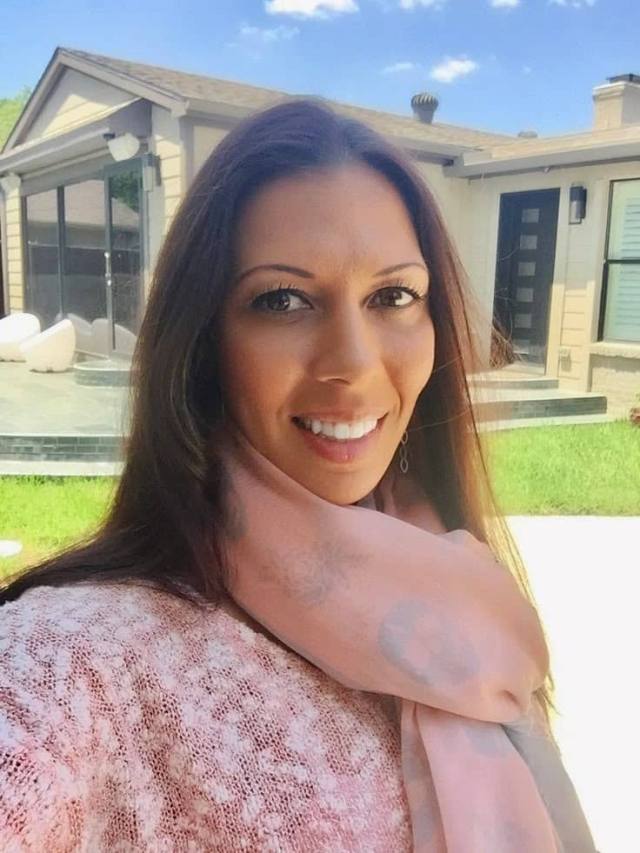 Merry Christmas sweetie 🥰💋💋 I'm Available for hooking up together to have fun with your pleasure. Depends on what you're payi