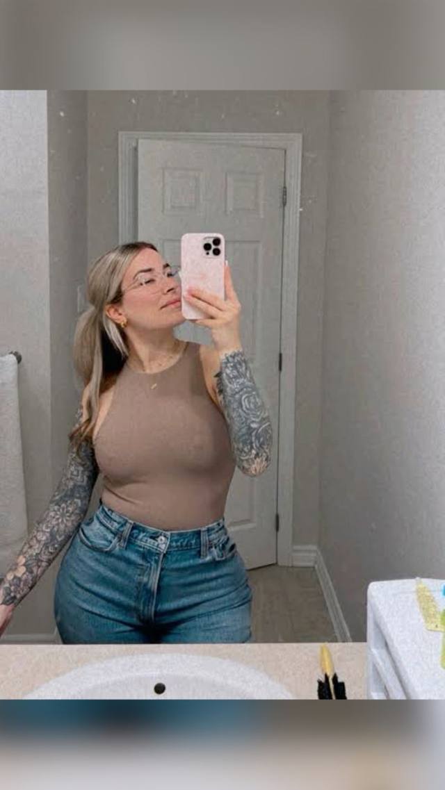 Hey dm me if you’re DTF HMU with your location and ask for my rate…Snapchat username: lovehollis0🤙9177320672