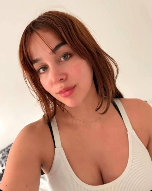 I'm available for Hookup..