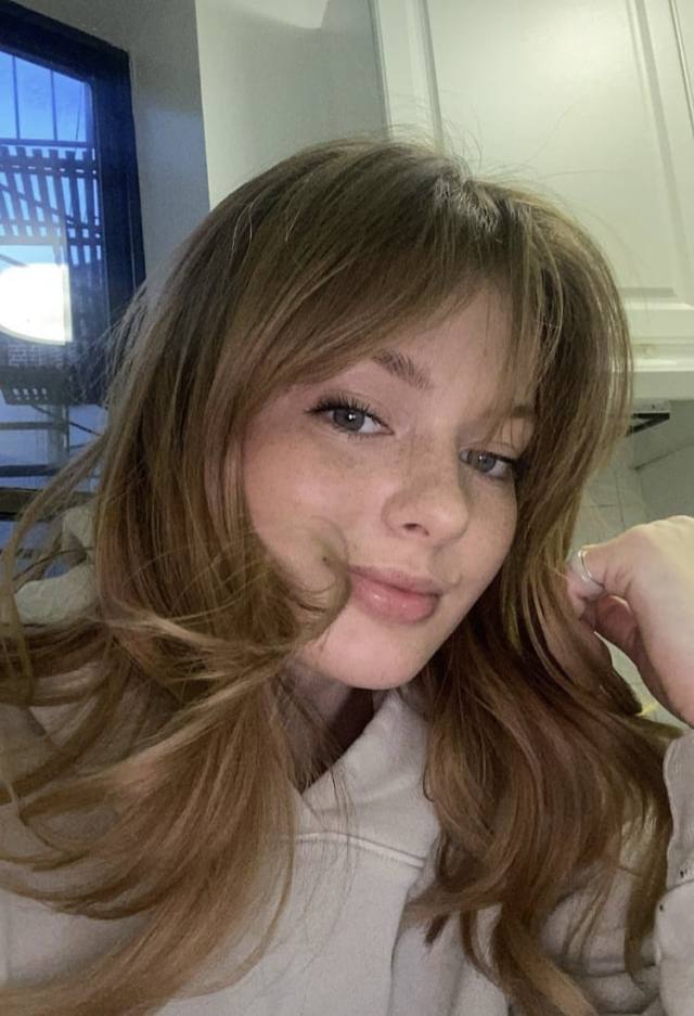 NO PAYMENT REQUIRED- SEXY SINGLE MOM AVAILABLE FOR MEET AND FUCK AS LONG AS YOU KNOW HOW TO USE YOUR DIVK 🍑🍑💦💦🍆