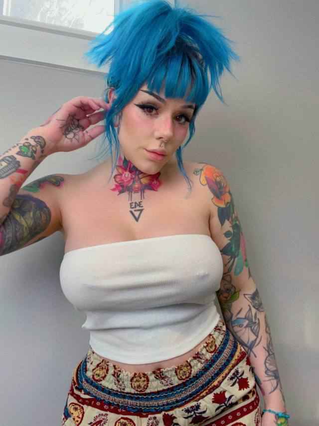 Hey baby 💕 I live alone, so we can meet at my place or anywhere you prefer. I’m 100% real—young, sexy, and clean. 😘💫