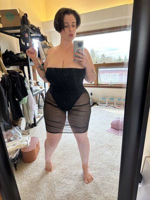 I'm available for relationship 50yrs upward