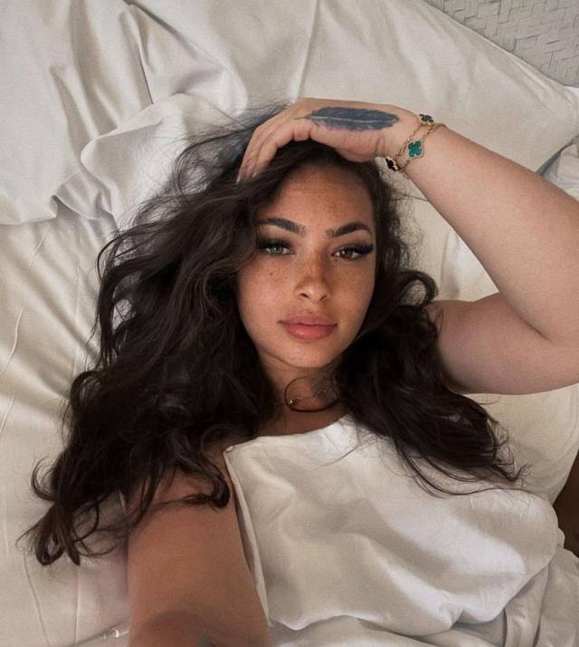 Mobile Masseuse an Escort
