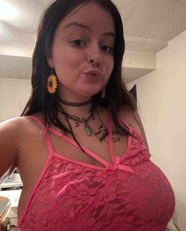 Services    : SWEET ASS👅MASSIVE SQUIRT 👅GIRL 💯 ALWAYS AVAILABLE FOR HOOKUP 🍆 NAUGHTY FUN 💋 Incalls and outcall# +16624368421