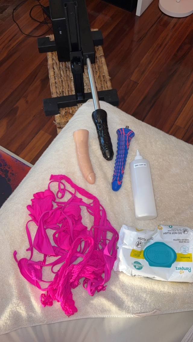 VERIFIED ESCORT DRIPPING PUSSY IS AVAILABLE FOR FUN😁TEXT ME RIGHT NOW 9482206643 DM WITH YOUR LOCATION. I GOT PARTY FAVORS AL