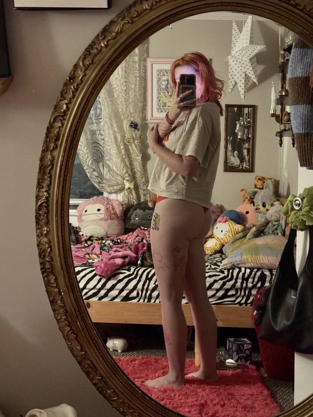 Hi 👋, I am pinky and I am available tonight🍆💦🍑.