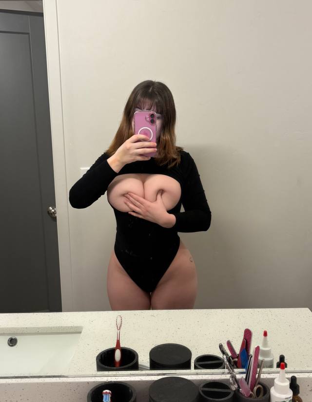 CASH ACCEPTED I’m down for anything 🍆🍑💦💦..... IF YOU CALL AND I’M NOT AVAILABLE TEXT ME IMMEDIATELY… THANK YOU