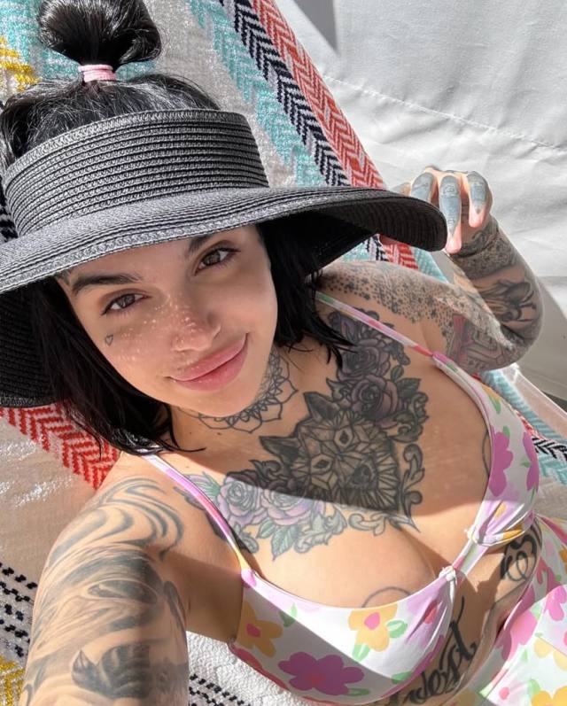 SNAPCHAT👻 LEIGH_DOWNE2 OR TEXT 5042250051 FOR FUN 👅 !!! 💦💦🍆🍆 👅👅🍑🍑