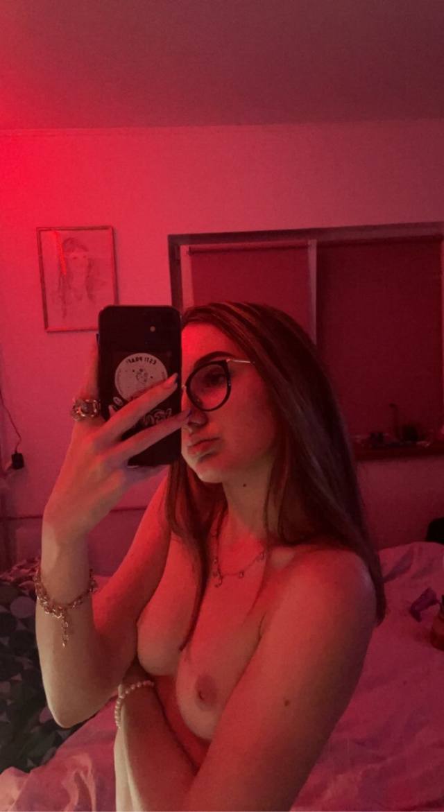 I’m available for sex and casual fun with no strings attached hit me up on +13523605249