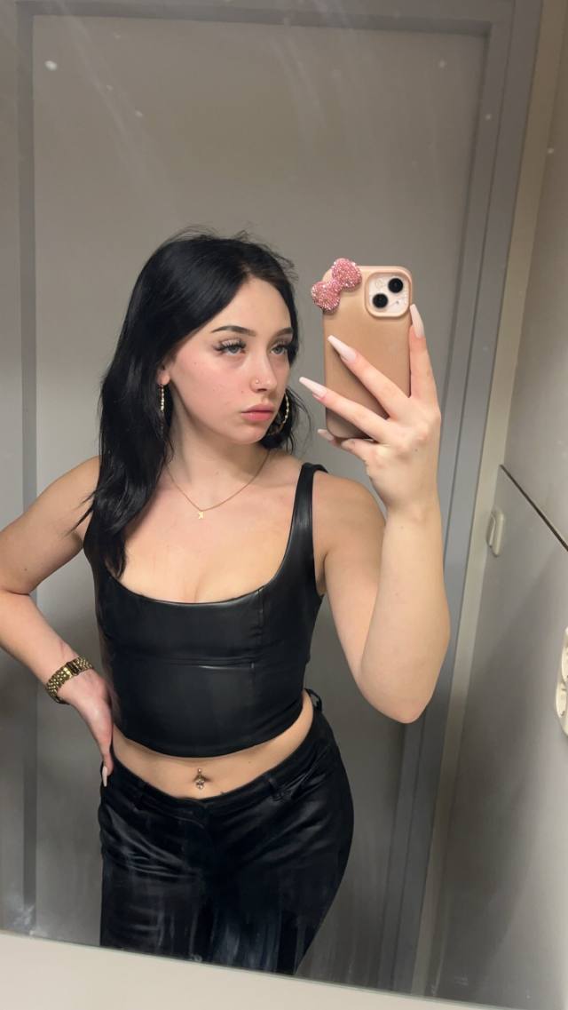 AVAILABLE for HOOKUP😘, I ACCEPT PAYMENT in PERSON💰✅) I’M DTF 🍆🍑 ✍️…Text Me 💬 +13156178404