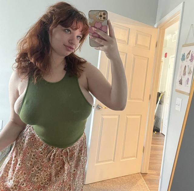 HMU if you’re down to hookup ... Ask for my rates!! Hmu on my cell or WhatsApp  (571-320-8960)