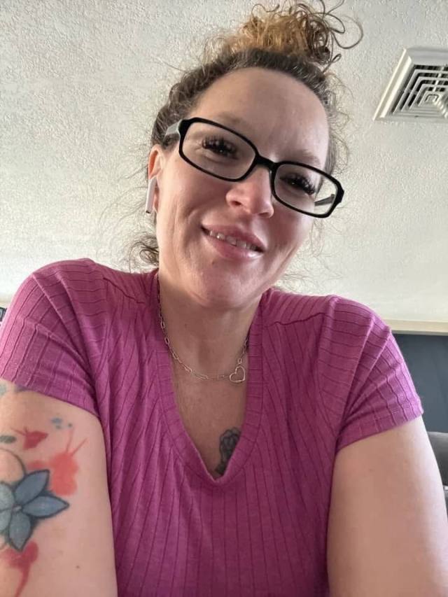 Text me for all Adult Jobs for the weekend 🤭💦