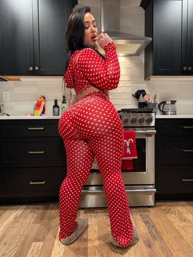 👅I AM LOOKING FOR A NICE COCK TO **** SERVICE💠AVAILABLE CAR/HOME/HOTEL INCALL AND OUTCALL