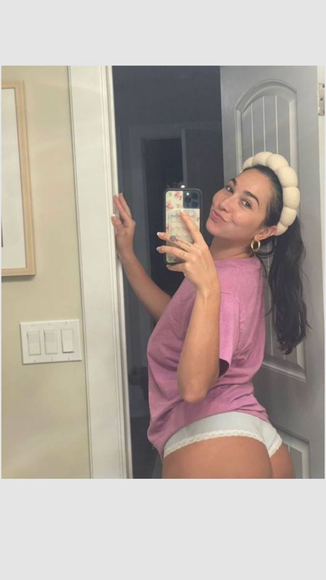 FRIENDS WITH BENEFITS NEEDED