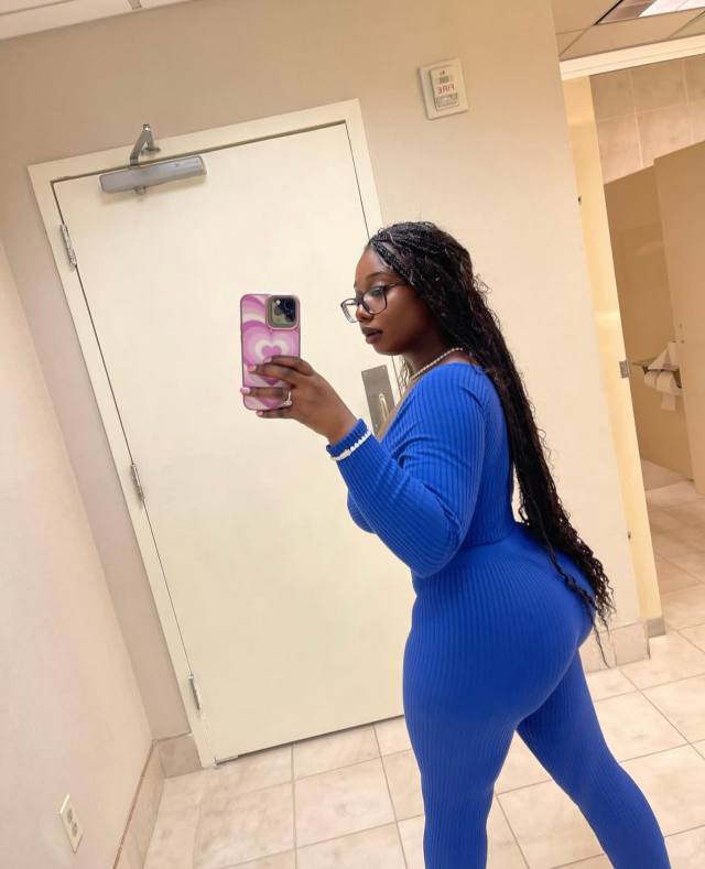 WANNA HAVE SOME FUN 🤩 💦💦💧YOU DOWN TO FUCK ❎💧NO COMDOMS $EX 🍎 CLEAN TiTS PUS$Y 🍆🥭🥭🍊 SPECIALS B00BS