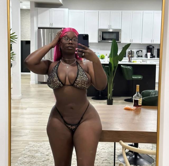 WANNA HAVE SOME FUN 🤩 💦💦💧YOU DOWN TO FUCK ❎💧NO COMDOMS $EX 🍎 CLEAN TiTS PUS$Y 🍆🥭🥭🍊 SPECIALS B00BS