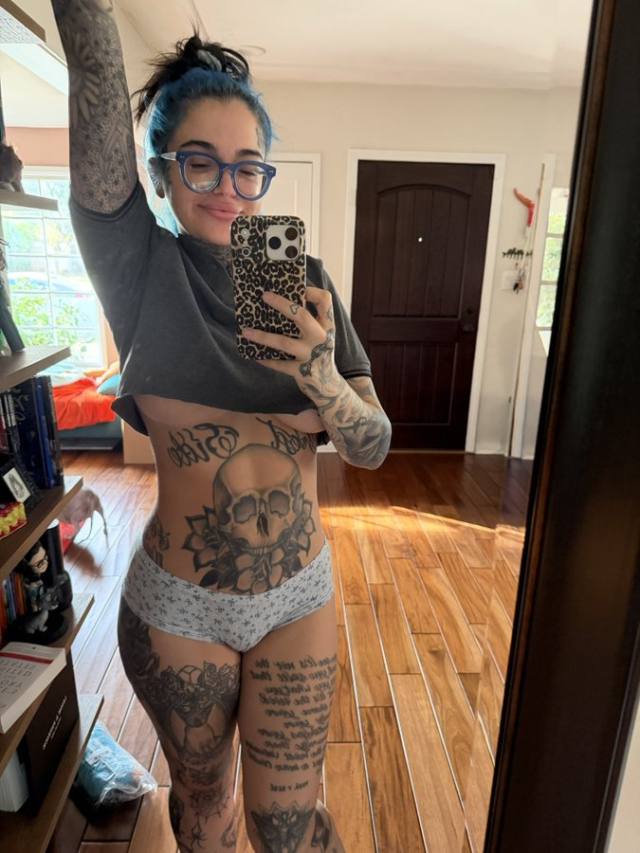 SNAPCHAT👻 LEIGHLAINEY OR TEXT 5042250051 FOR FUN 👅 !!! 💦💦🍆🍆 👅👅🍑🍑