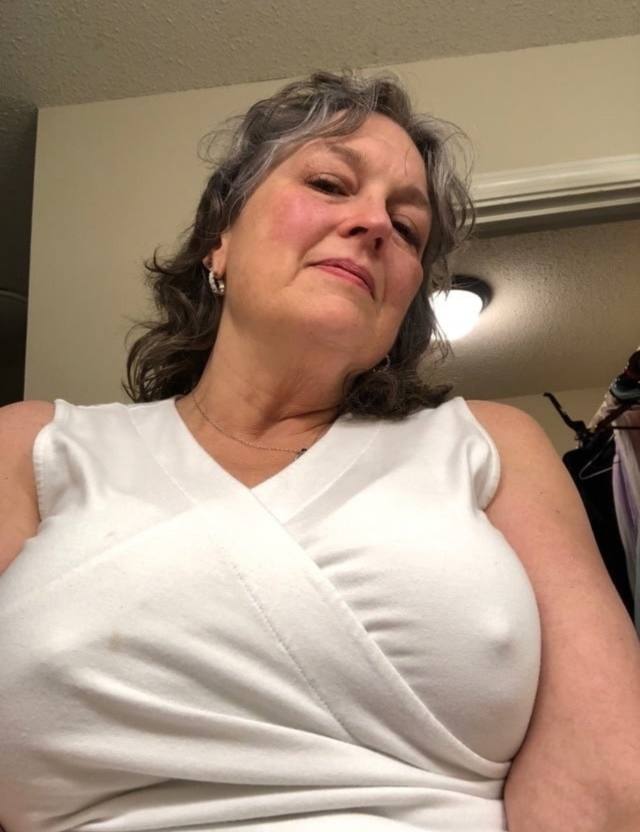 I'M AVAILABLE FOR FULL BODY RUB AND FULL SERVICE& I WORK ALONE, TEXT ME NOW FOR AN UNFORGETTABLE EXPERIENCE