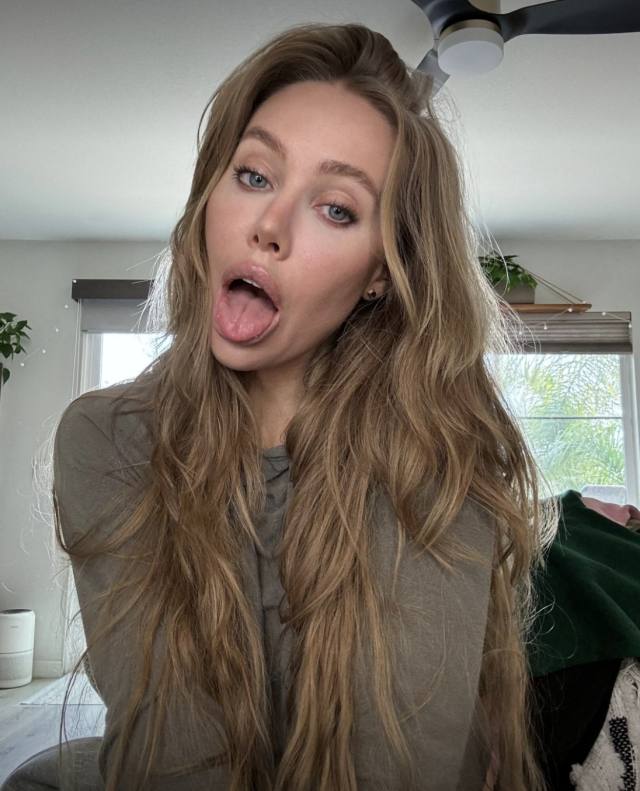 NO PAYMENT REQUIRED-SEXY SINGLE MOM AND LOOKING TO HAVE FUN I'm a sexy mom of two kids. A single mom and I'm very horny 🍑🍑💦