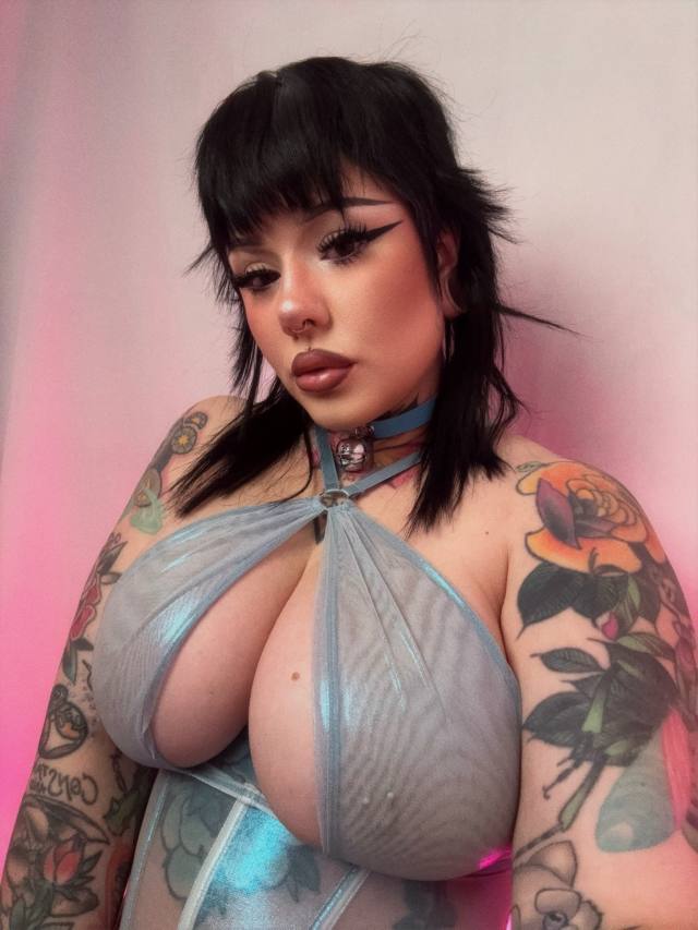 HMU ON SMS, WHATSAPP or iMessage: +15592705692