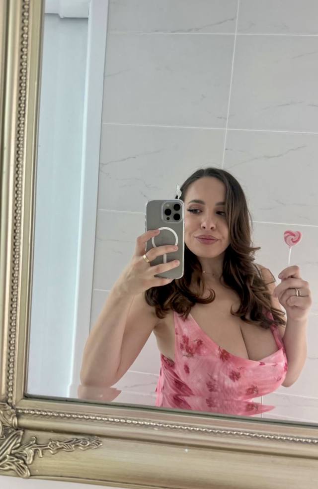 I’m available I do meetup along with crazy anal,cowgirl,69, 💋doggie, oral sex,blowjob, Nuru massage before and after sex!