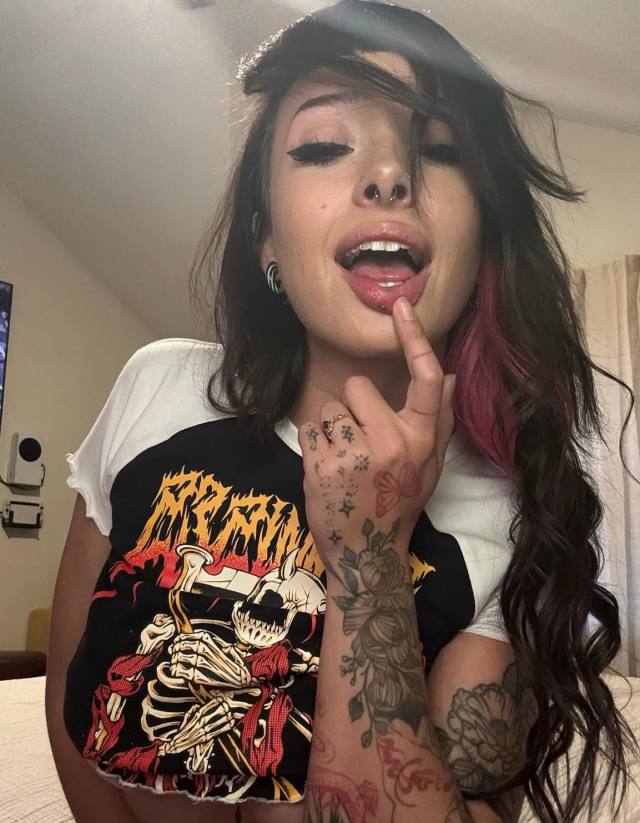 Always available for **** Hardcore,69,****,breastfuck,doggy**