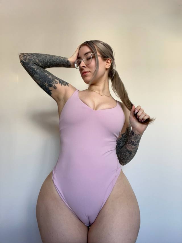 Available now for Meet Up and Full Body Massage with a happy ending 🥰 TELEGRAM-@debbiemassage19909