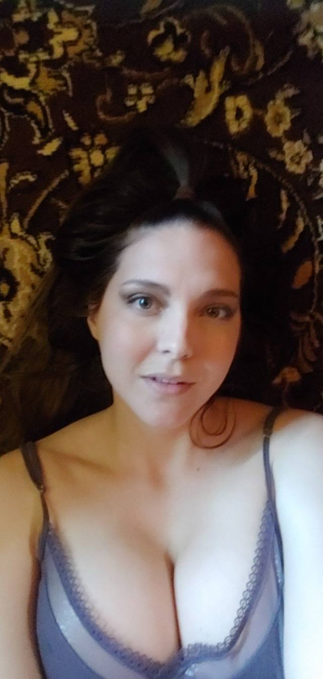 INDEPENDENT ESCORT.        Available now for hook up.    Down for some wild fun.     Telegram.   Stephanieadmss