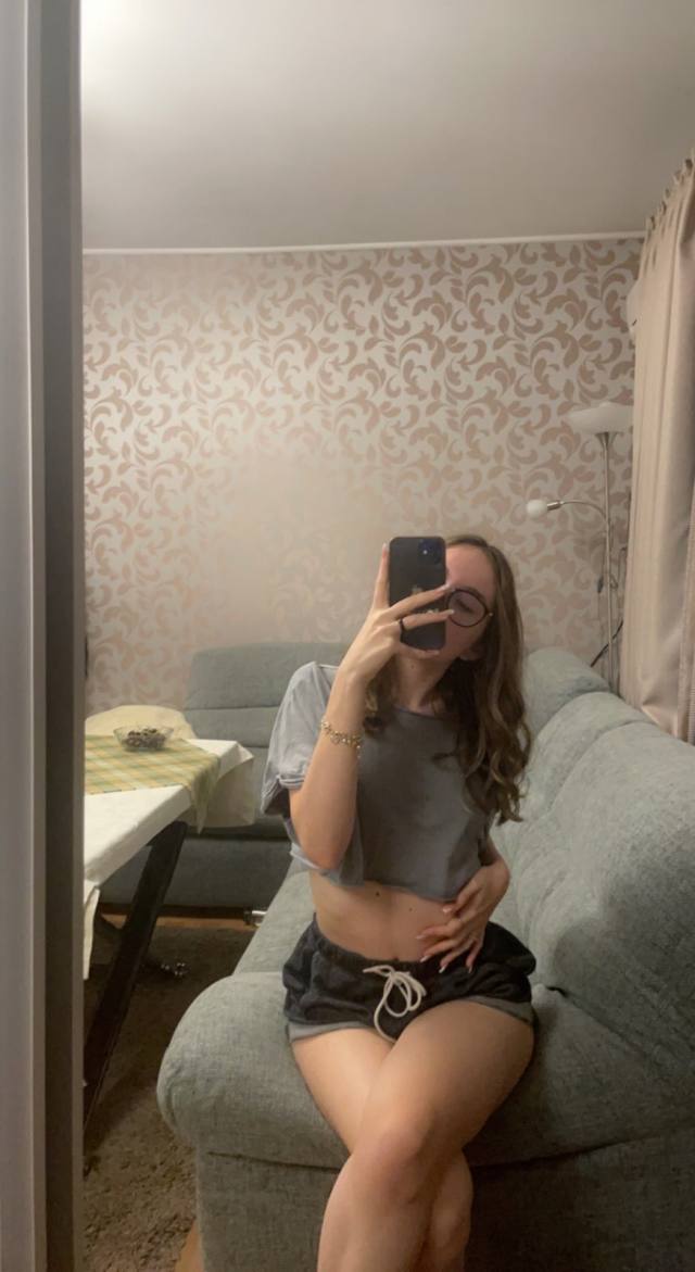 𝐯𝐞𝐫𝐢𝐟𝐢𝐞𝐝 ✔️™️®️ Private Indulgence with a Dangerous Twist Desire” Flawless Figure, Naughty Mind – What Are You Waiting For?”•