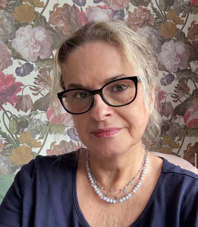 Old Milf Cougar Seeks a Baby for $600 hmu 7572300491