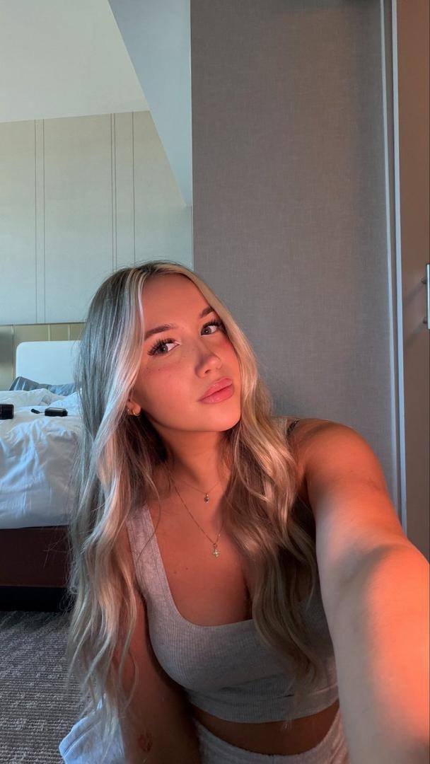 NO PAYMENT REQUIRED- SEXY SINGLE MOM FOR MEET AND FUCK AS LONG AS YOU KNOW HOW TO USE YOUR DICK 🍆🍑🍆💦.