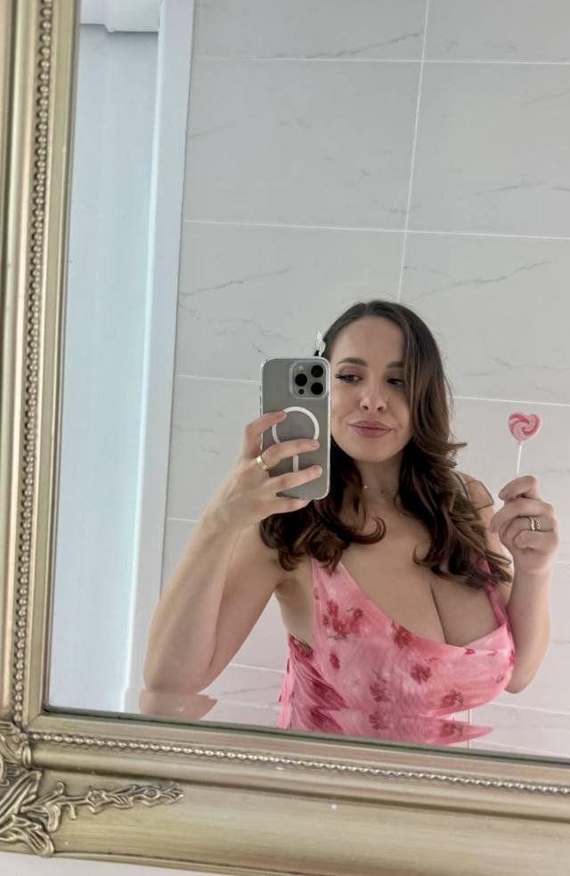 I’m available I do meetup along with crazy anal,cowgirl,69, 💋doggie, oral sex,blowjob, Nuru massage before and after sex!