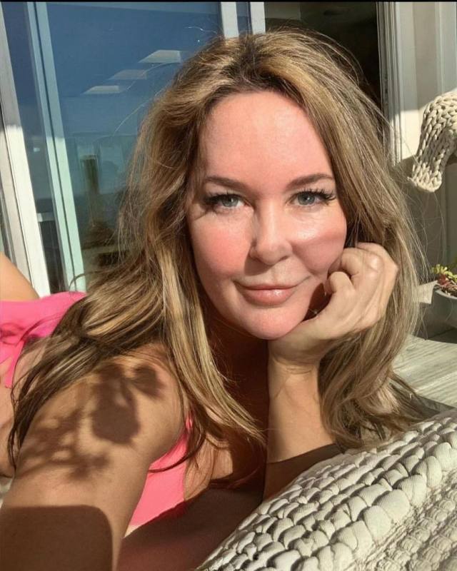 I'M A SPECIALIST & LICENSED MASSAGE THERAPIST CATERING TO MEN WHO NEED A PROFESSIONAL MASSAGE IN A PERFECT RELAX SETTING