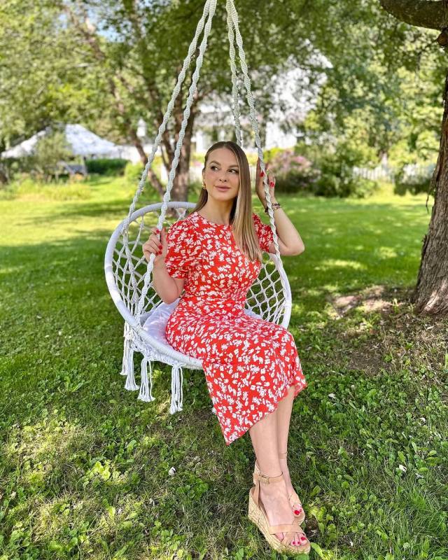 Looking for a male sugar baby. Who is honest, loyal, and trustworthy. no age limit