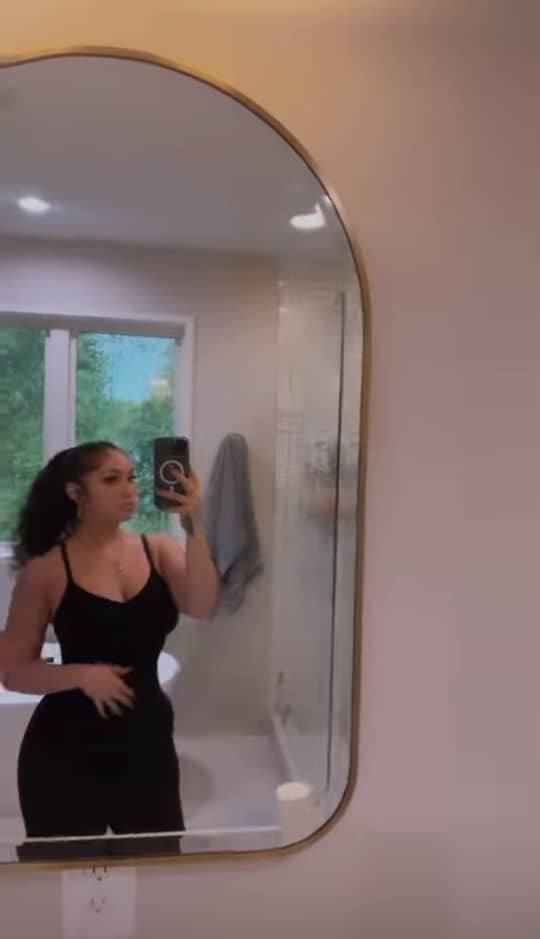 Mobile Masseuse and Escort