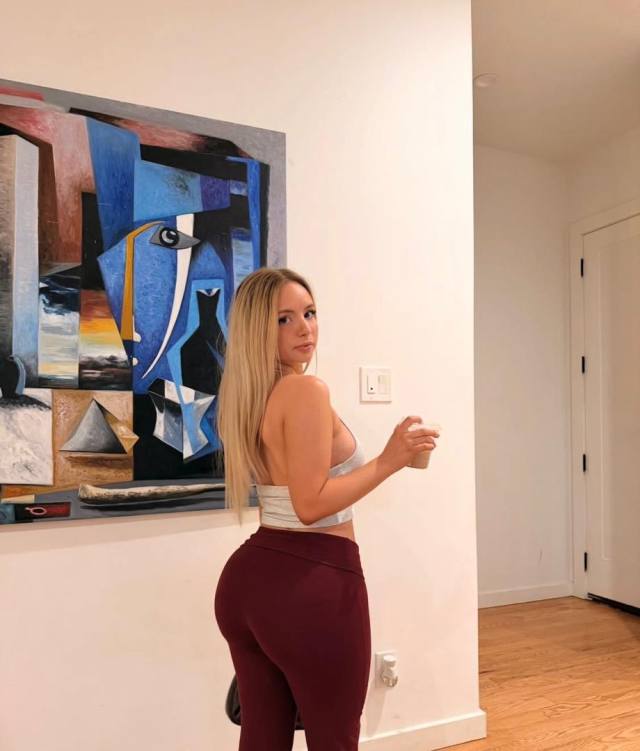 Wendy Latino Real licensed therapist I’m a naughty squirter I give full body massage with sex and blow job🍆🍑💦