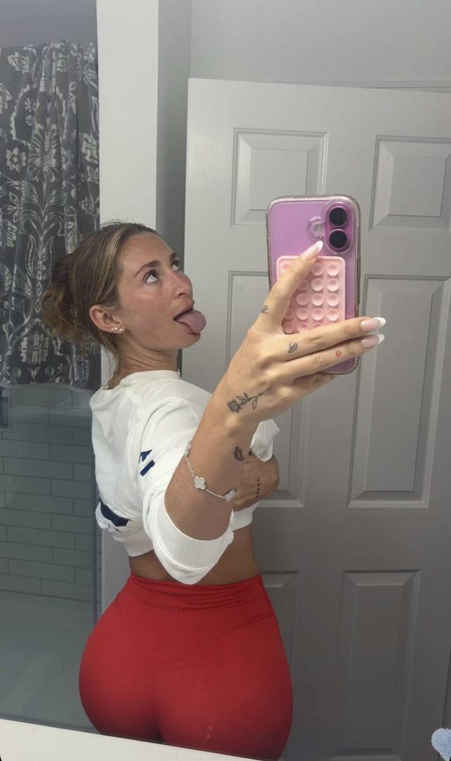 I’m a single mother of one,looking for a gentleman who is ready for a serious relationship