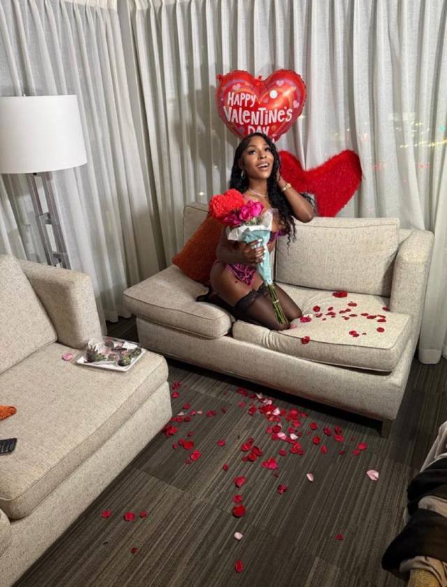 Smulders cierra Black Beauty. Back in Town. Soft. Sensual. Unforgettable.