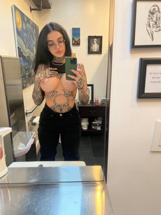 SNAPCHAT👻 LEIGHLAINEY OR TEXT 5042250051 FOR FUN 👅 !!! 💦💦🍆🍆 👅👅🍑🍑
