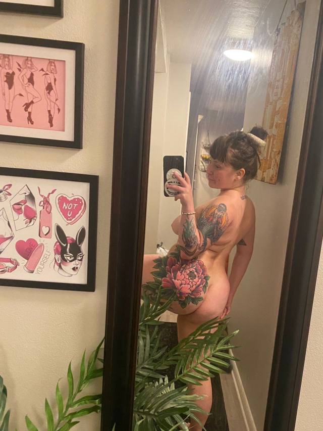 Guys Am available to fuck ask for menu  No games tele @katehills72