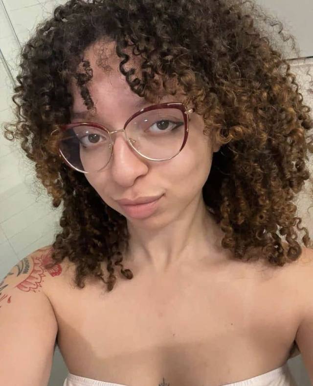 Shelby Moris Available for hook up 😋 I’m available for both INCALL AND OUTCALL