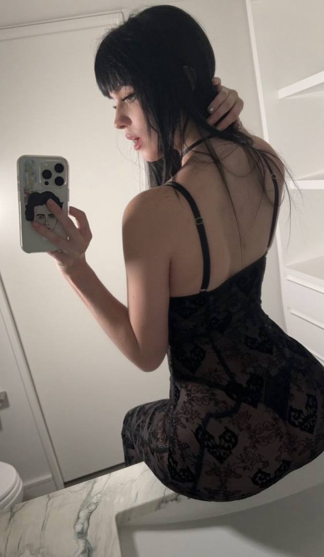 I’m available in the city for this month, but won’t be for long. Let’s have some slutty fun and come taste my pussy before I