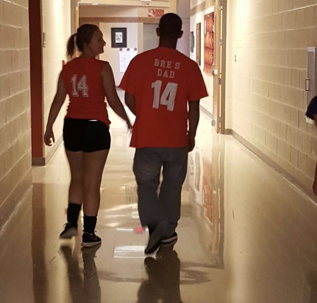 I’m looking for the best woman for me, the woman I can trust with everything in the universe, a woman that can always looking