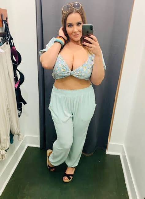 I’m available for Incall or outcall 🍆🍑💋💋