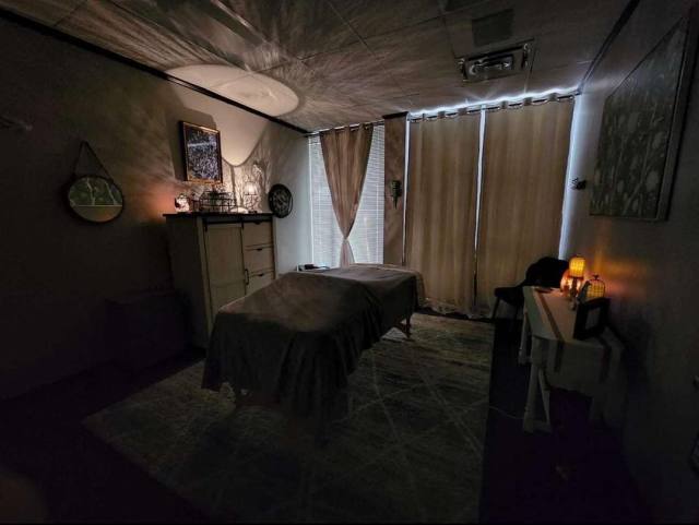 Massage Therapist Kerri