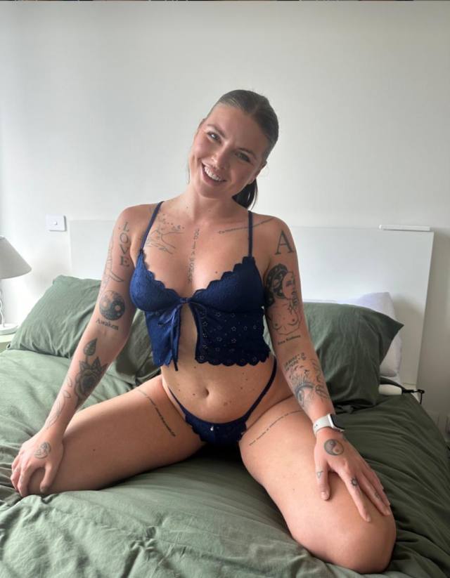 !! NO PAYMENT NEEDED !! I just wanna fuck and get my pussy eaten up, seeking fun !" !! NO PAYMENT NEEDED I'M NOT HUNGRY L