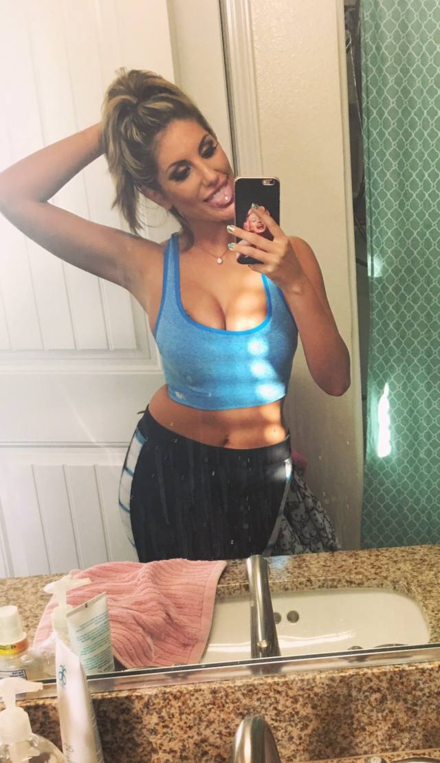 Hi handsome 👅kindly hit me up if you wanna get laid in a good and healthy way 👅new to this but I’m sure you’re gonna enjoy me