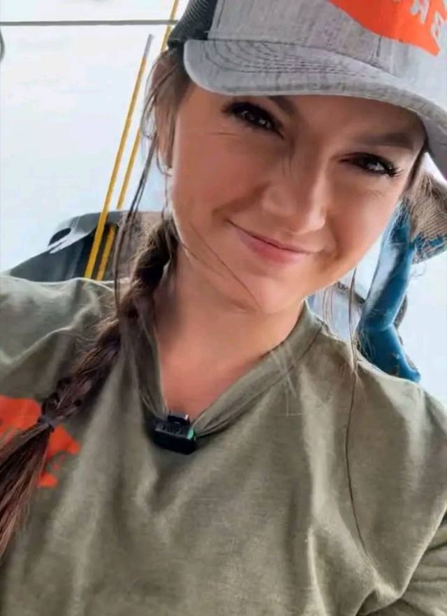 Single and searching 😍