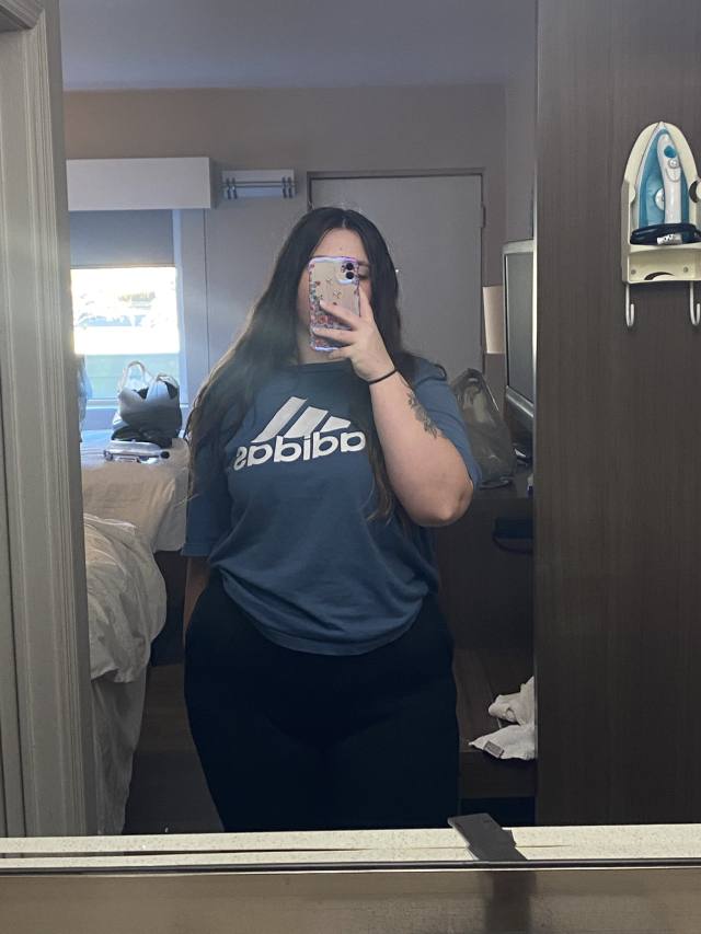 Hi 👋 it’s Thickass Aubrey and I am looking to sit on anyone’s face tonight 💦🍑